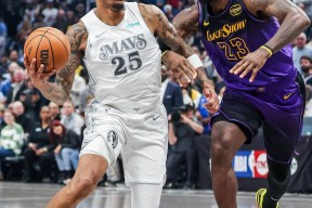 爱游戏网站 -NBA常规赛倒计时；达拉斯独行侠今晨主帅复盘；细节引发关注；话题不断；赛程密集仍需轮换的简单介绍