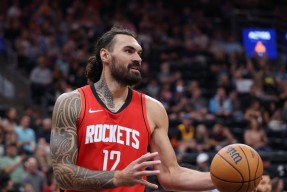 爱游戏体育 -国际比赛日犹他爵士战术微调：NBA季后赛节点到来，更衣室稳定，心理建设被强调的简单介绍